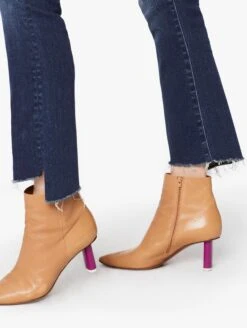 MOTHER The Insider Crop Step Fray Sweet And Sassy -Free Vibe Shop mother Dark Blue The Insider Crop Step Fray Sweet And Sassy 3