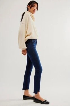 MOTHER The Mid-rise Dazzler Ankle Jeans -Free Vibe Shop mother Off Limits The Mid rise Dazzler Ankle Jeans 2