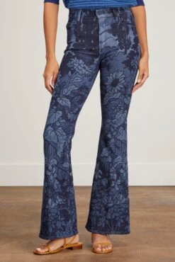 MOTHER The Doozy Sneak Jean -Free Vibe Shop mother The Doozy Sneak Jean 2