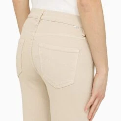 MOTHER The Weekender Fray Jeans Beige -Free Vibe Shop mother The Weekender Fray Jeans Beige 4