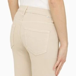 MOTHER The Weekender Fray Jeans Beige -Free Vibe Shop mother The Weekender Fray Jeans Beige 9