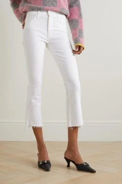 MOTHER The Insider Crop Distressed High-rise Flared Jeans -Free Vibe Shop mother white Jean Evase Taille Haute Effet Vieilli The Insider Crop 2