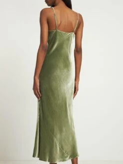 Salamanca Velvet Midi Dress -Free Vibe Shop reformation Green Salamanca Velvet Midi Dress 2